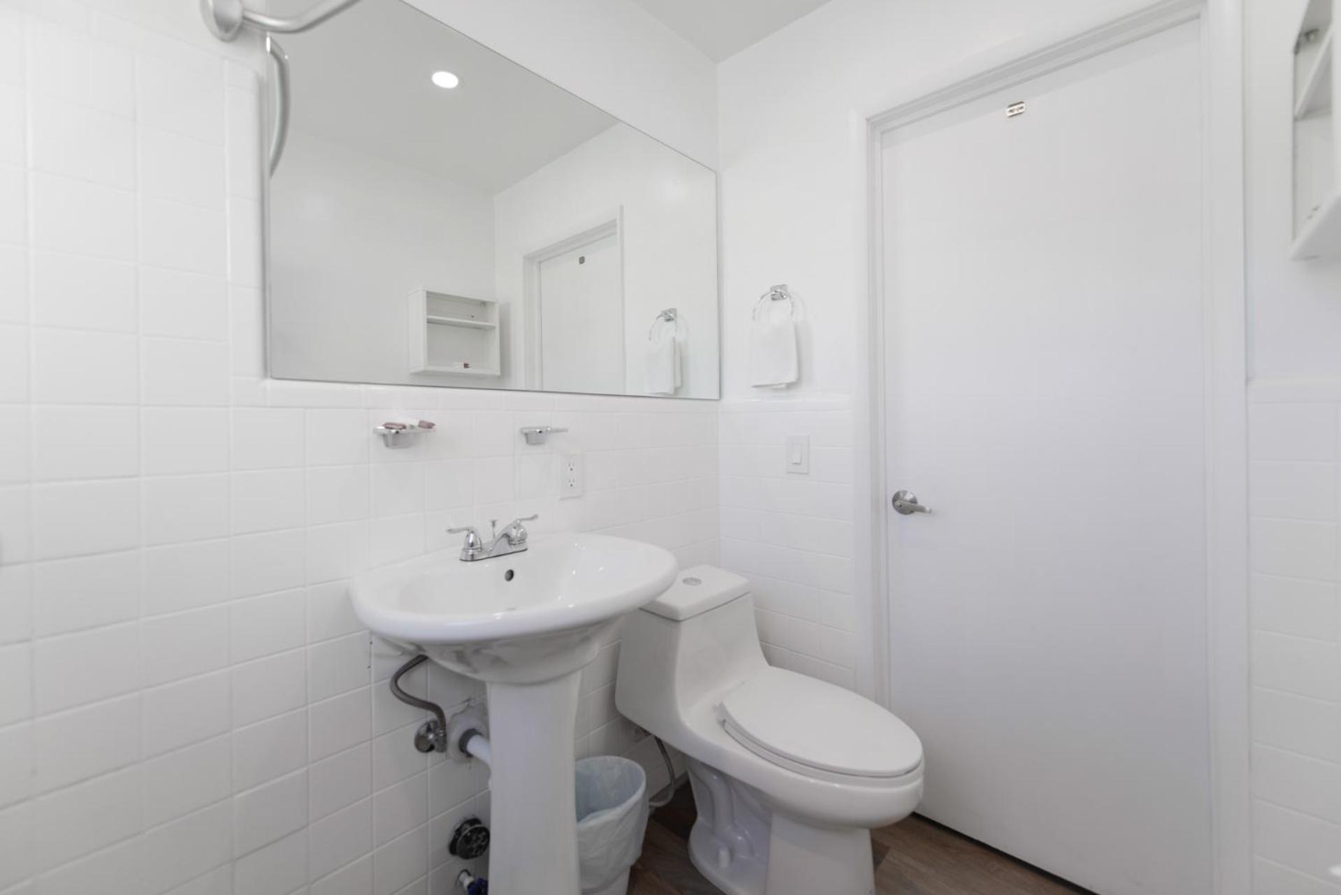 Spacious Studio With Balcony And Parking At The Beach -M46 هوليوود المظهر الخارجي الصورة